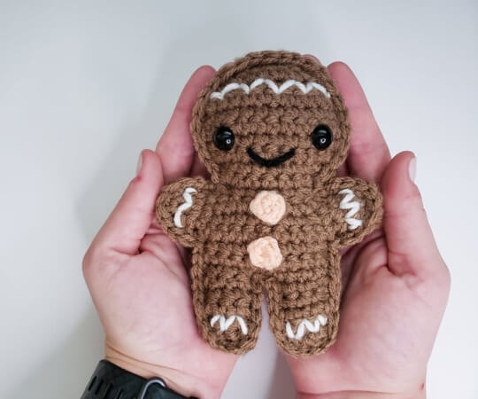Gingerbread Man Crochet Pattern by HCCrochets