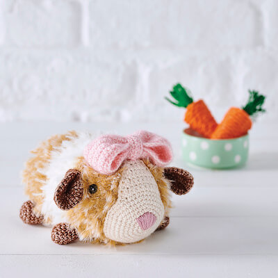 Amigurumi Guinea Pig Pattern by Erinna Lee