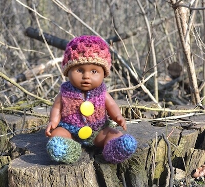 Easy Crochet Doll Outfit Pattern by Idea Ivana