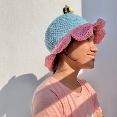 Le Fleur Flower Bucket Hat Crochet Pattern by Ambrochet