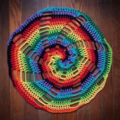 Whirligig Spiral Crochet Pattern by Of Mars