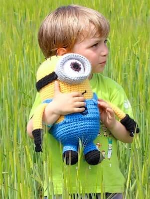 Crochet Minion Pattern by Tremendu