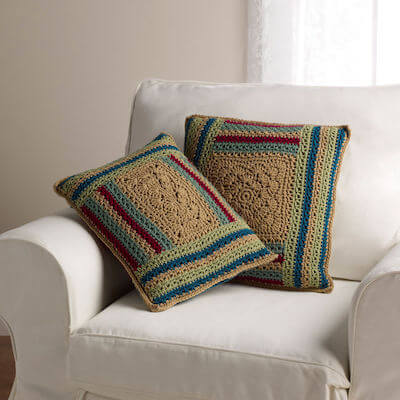 Log Cabin Pillows Crochet Pattern by Yarnspirations