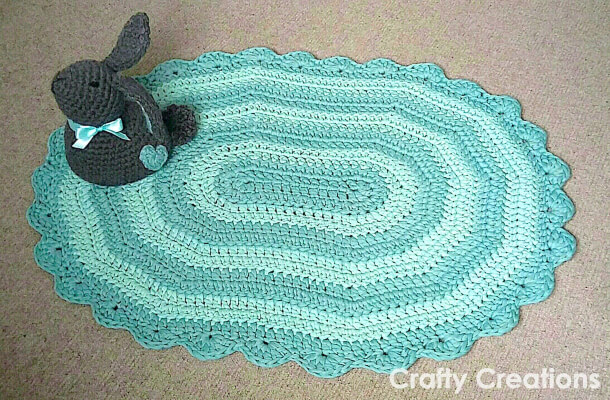 Crochet Oval Rug Pattern by CraftyCreationsSA