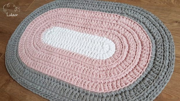 Small Rug Oval Crochet Pattern by Lulaor