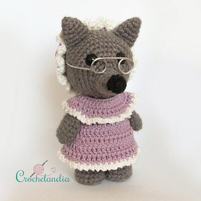 Big Bad Wolf Crochet Pattern by Crochelandia