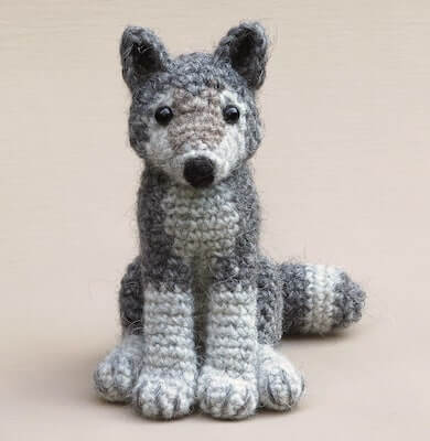 Realistic Wolf Crochet Pattern by Sons Popkes