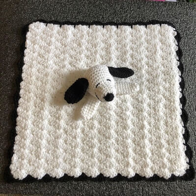 Snoopy Lovey Crochet Pattern by Cnicolae