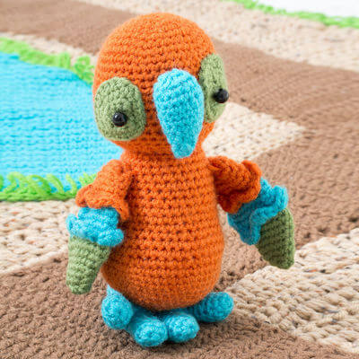 Free Crochet Parrot Pattern by Red Heart