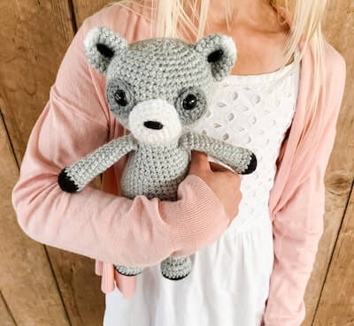 Crochet Raccoon Amigurumi Pattern by Grace And Yarn