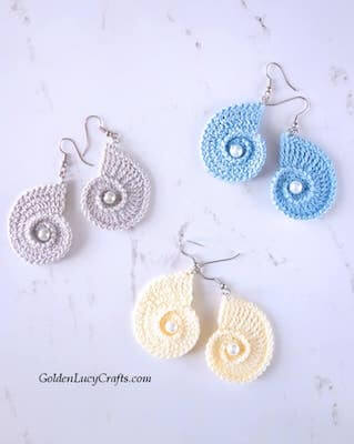 Crochet Seashell Earrings Pattern by Golden Lucy Crafts