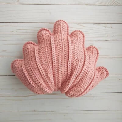 Crochet Seashell Pillow Pattern by Yalis And Yabos Crochet