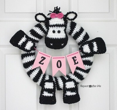 Crochet Zebra Wreath Pattern by Repeat Crafter Me