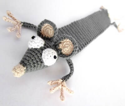 Rat Bookmark Crochet Pattern by Supergurumi Shop