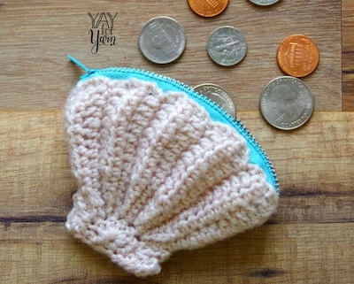 Coin Purse Free Seashell Crochet Pattern by Yay For Yarn