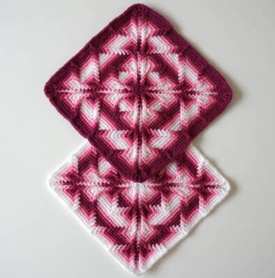 The Bergenia Square Crochet Pattern by EchtGaafHaken