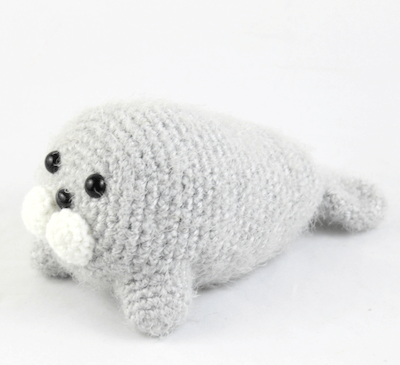 Baby Seal Amigurumi Pattern by Stringy Ding Ding