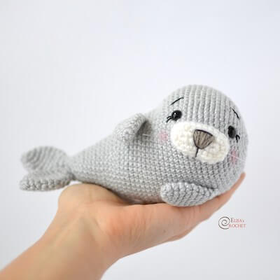 Benny, The Seal Crochet Pattern by Elisa's Crochet