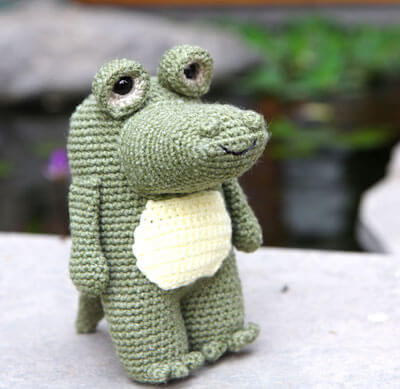 Cray, The Crocodile Crochet Pattern by Chai Coffee Crochet