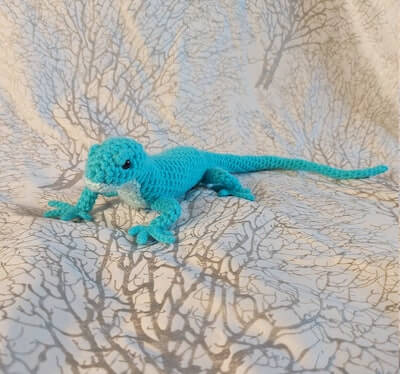 Green Keel-Belllied Lizard Crochet Pattern by Skyfire Treasure Trove