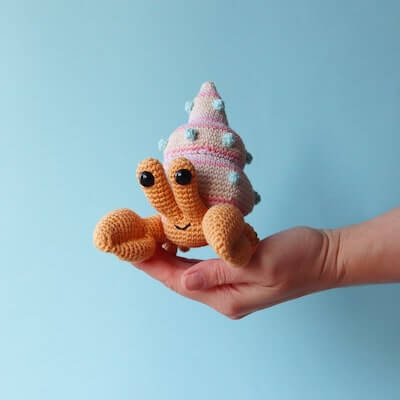 Hettie, The Hermit Crab Crochet Pattern by Irene Strange