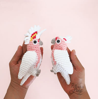 Major Mitchell's Cockatoo Crochet Pattern by Rosaura Valdez
