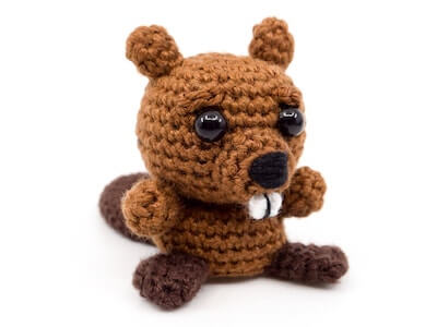 Mini Beaver Crochet Pattern by Supergurumi Shop