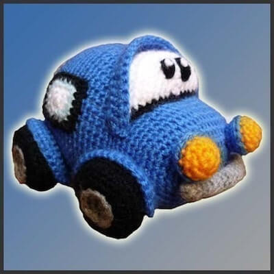 Crochet Little Car Pattern by Delicious Crochet