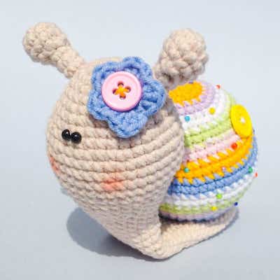 Lady Snail Amigurumi Pattern by Amigurumi Today