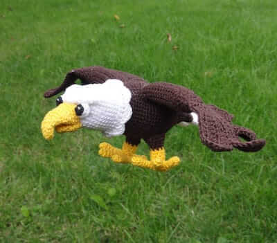 Sam, The Bald Eagle Crochet Pattern by Il Dikko
