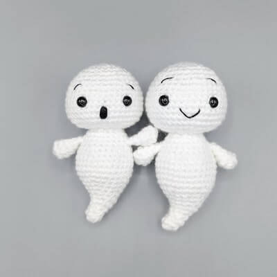 Baby Ghost Mini Amigurumi Pattern by Ami Amore