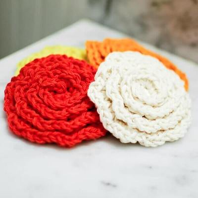 Crochet Flower Face Cleansing Pads Pattern by Petals To Picots