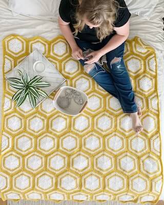 Crochet Hexagon Blanket Pattern by Meghan Makes Do