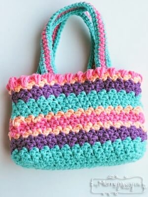 Crochet Seed Stitch Purse Pattern by My Merry Messy Life