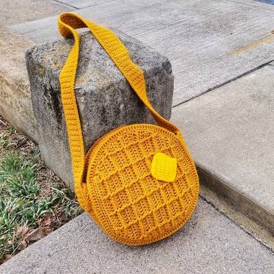 Crochet Waffle Purse Pattern by Eclectic Jess Crochet