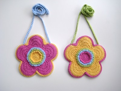 Flower-Shaped Crochet Purse Pattern by Avondale Patterns