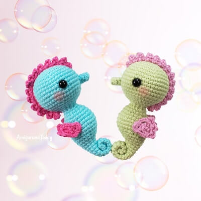 Tiny Seahorse Mini Amigurumi Free Pattern by Amigurumi Today