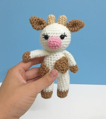 Mini Amigurumi Cow Free Crochet Pattern by Grace And Yarn