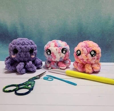 Mini Pocket Octo Amigurumi Pattern by Handmade By Hennek