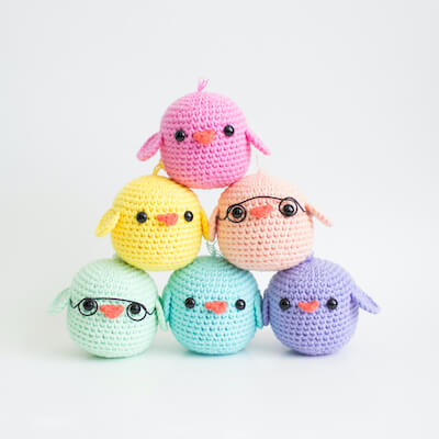 Spring Chicks Mini Amigurumi Free Pattern by A Menagerie Of Stitches