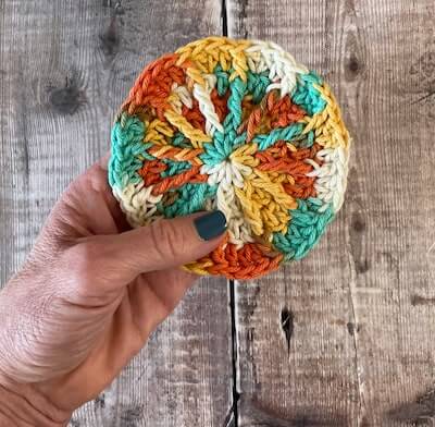 Triple Spoke Face Scrubbies Crochet Pattern by Madame Stitch Crochet