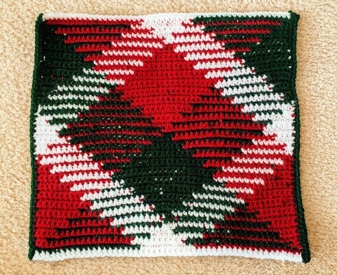 Argyle Plaid Christmas Table Runner Scarf Pattern by CrochetAwayCo