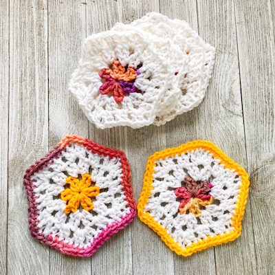 Crochet Granny Hexagon Pattern by Itch For Some Stitch
