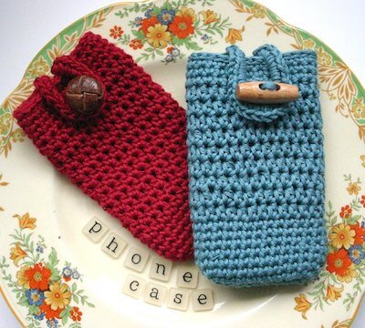 Crochet Mobile Phone Case Pattern by Little Doolally