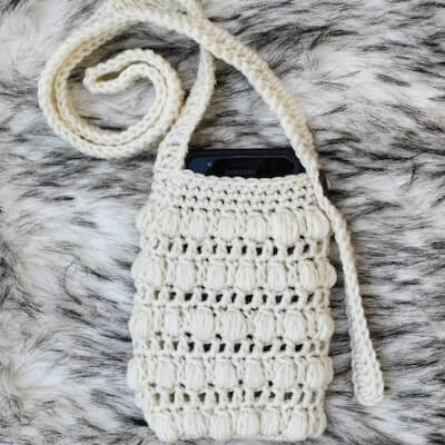 Crochet Phone Bag Pattern by Torreya Treasures