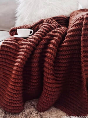 Easy Crochet Chunky Blanket Pattern by Darling Jadore