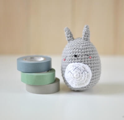 Free Sleeping Totoro Amigurumi Pattern by Amigurumei