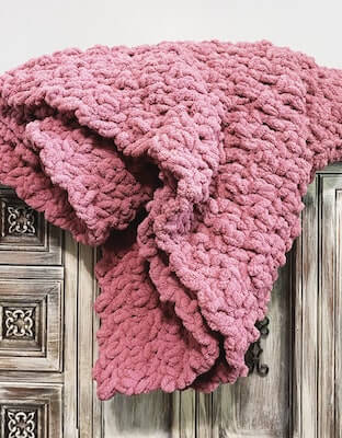 Squishy Home Blanket Crochet Pattern by Kaylee Knots