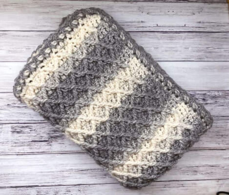 Blanket Diamond Stitch Crochet Pattern by Love Life Yarn