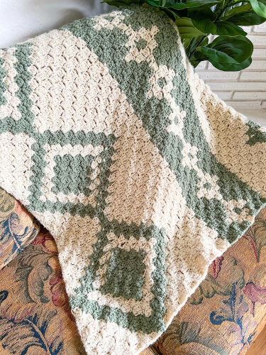 Crochet Corner to Corner Diamond Blanket Pattern by EClaireMakery